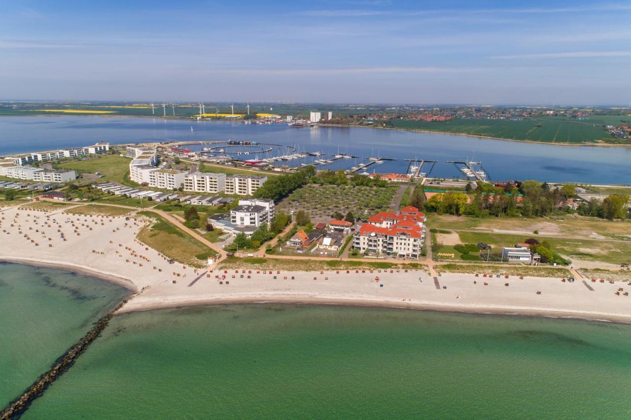 Turm-Appartement Strandburg Fehmarn Exteriör bild